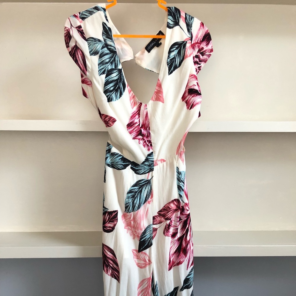 Flowery pattern jumpsuit